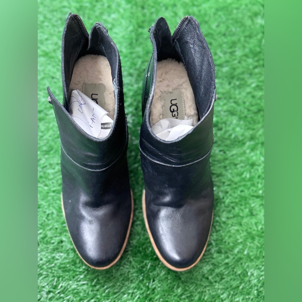 UGG Women's Amal Shoes Size 9‎ - Picture 10 of 10